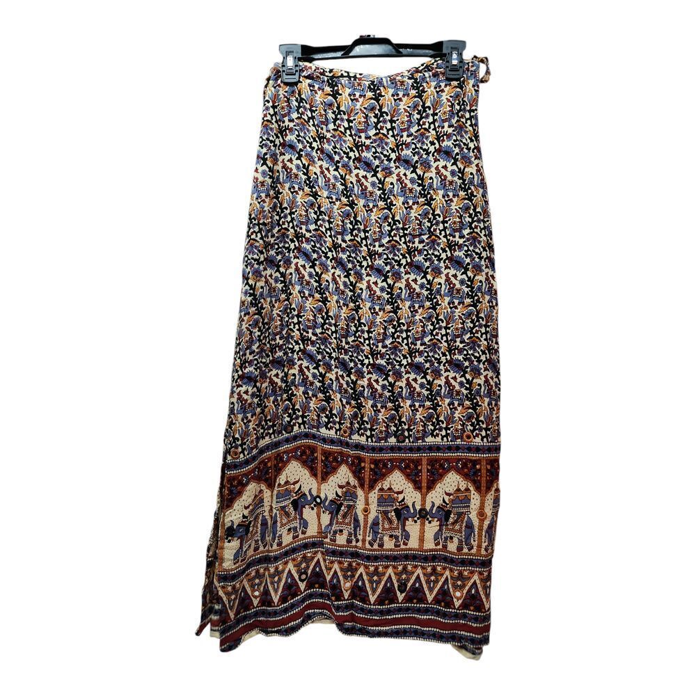 Soho Clothing Vibrant Colored Large Skirt  And Zip Waist Rayon 100% One Size‎ - Picture 3 of 12
